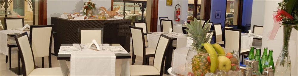 Palazzo Foti Hotel Crotone Ngoại thất bức ảnh